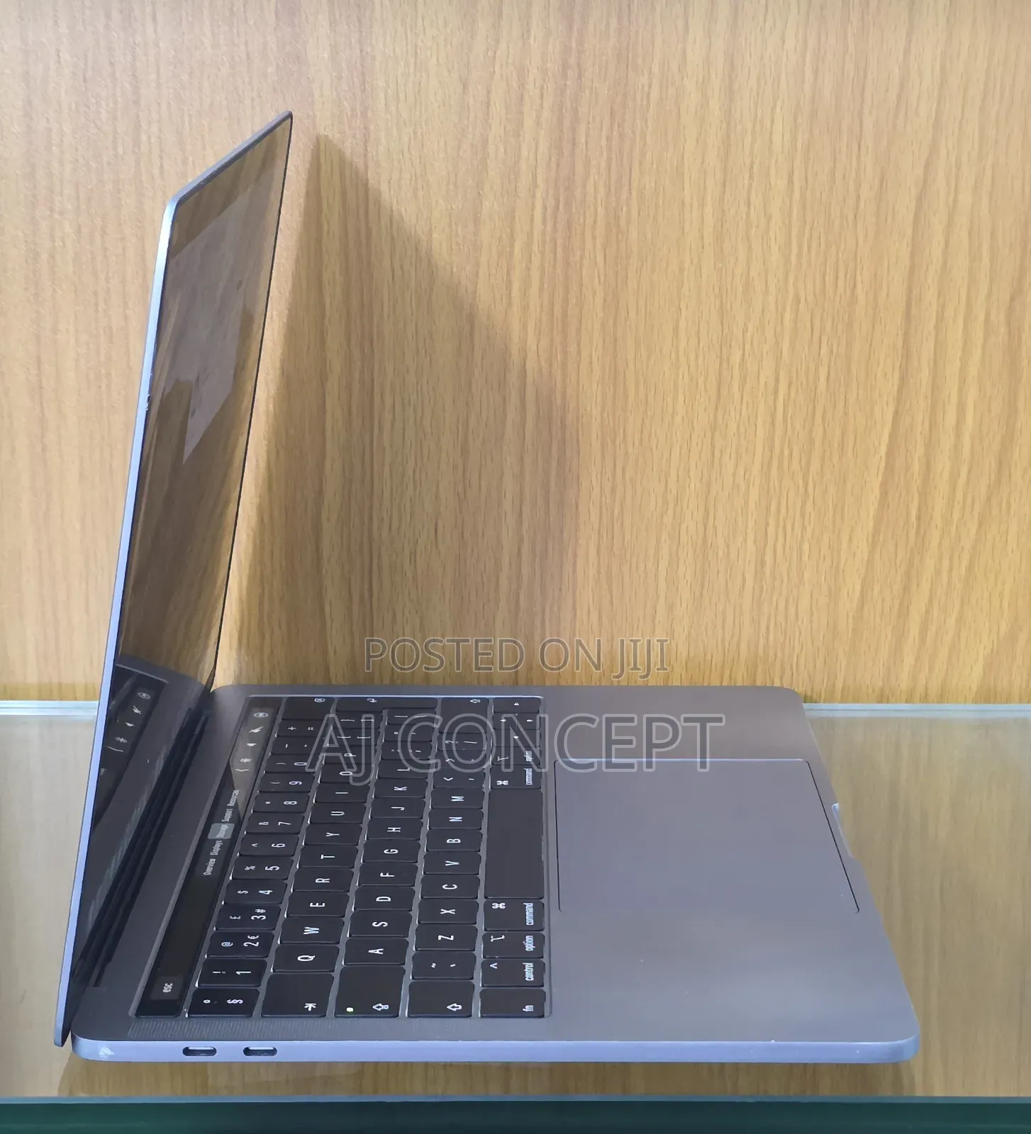 Laptop Apple MacBook Pro 2018 8GB Intel Core i5 SSD 250GB
