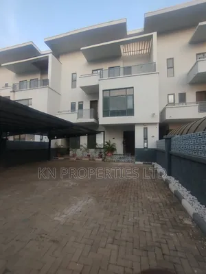 4bdrm Townhouse / Terrace in Gusape, Guzape District for rent