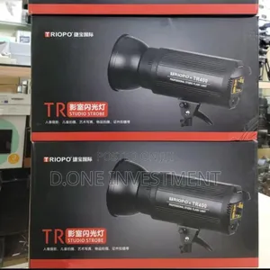 Triopo Tr300 Strobe Studio Flash With Umbrella and Big Light Stand