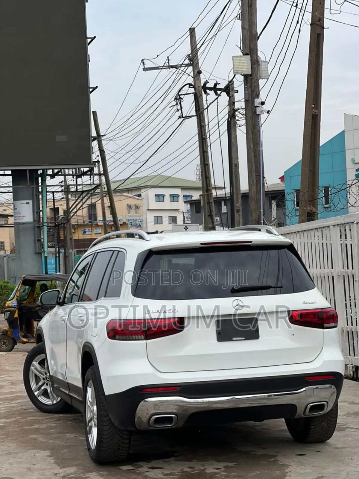 Mercedes-Benz GLB-Class 2021 White