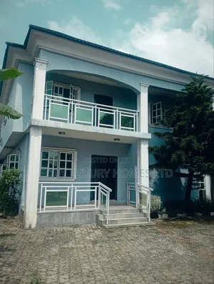 4bdrm Duplex in Uyo for sale
