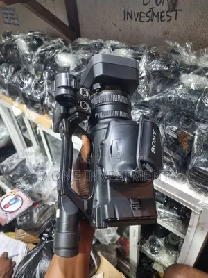 Uk Used Sony Z5 Video Camera for Live Streaming.