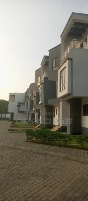 4bdrm Duplex in Wuse 2 Property for sale