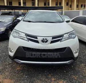 Toyota RAV4 LE 4dr SUV (2.5L 4cyl 6A) 2015 White