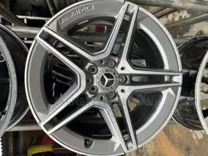 18r Mercedes Amg