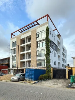 3bdrm Apartment in Lekki Phase 1 for sale