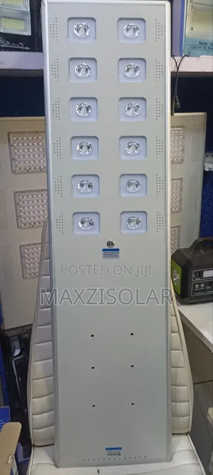 100watts Wakatek All In One Solar Street Light