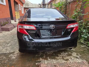 Toyota Camry SE 4dr Sedan (2.5L 4cyl 6A) 2013 Black