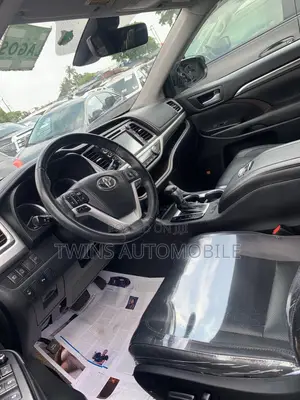 Toyota Highlander Limited 2019 Black