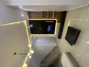 Furnished 2bdrm Maisonette in Jemi Court On, Surulere for sale