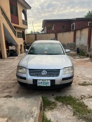 Volkswagen Passat 2001 Silver