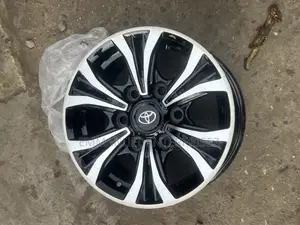 Hiace Bus Alloyed Wheels
