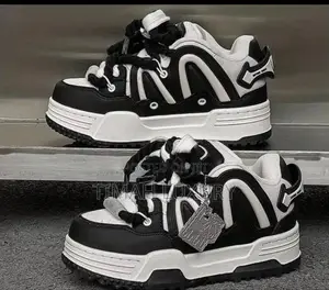 Fashionable Social Media Hits Sneakers