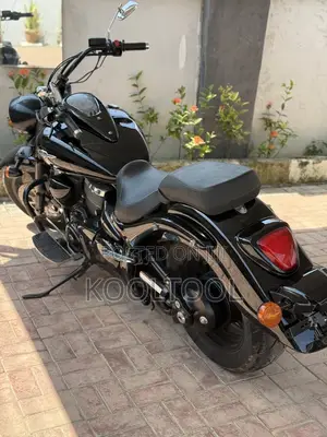 Suzuki Intruder 2015 Black
