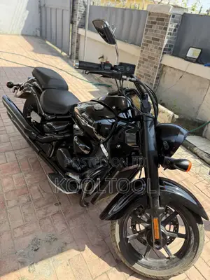 Suzuki Intruder 2015 Black