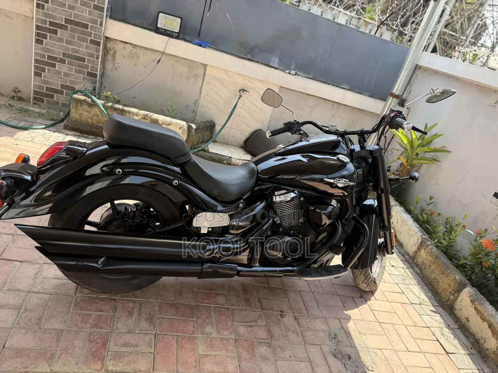 Suzuki Intruder 2015 Black