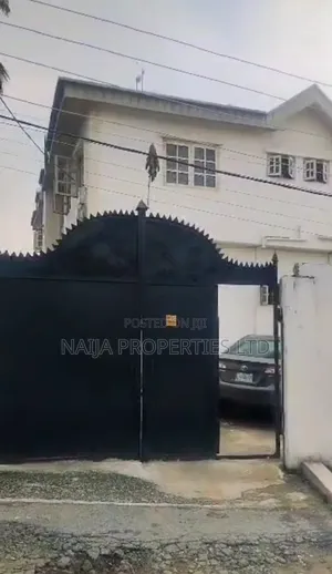 3bdrm Block of Flats in Magodo Phase 2 for sale