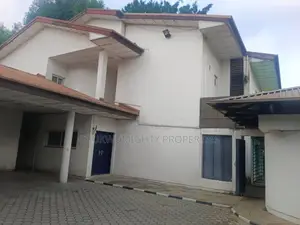10bdrm Duplex in Wuse 2 Property for rent