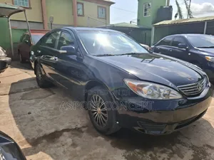 Toyota Camry LE V6 4dr Sedan (3.0L 6cyl 5A) 2006 Black