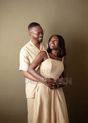 Professional Photographer | Weddings | Events | Portrait | Brand Shoot