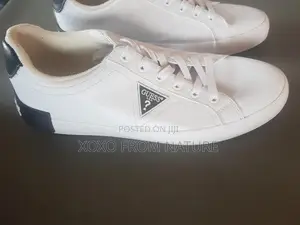 Guess Trainers