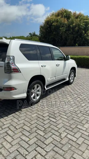 Lexus GX 2017 White