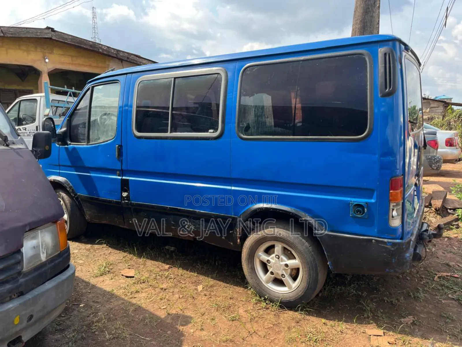 Ford Transit 1999 Blue