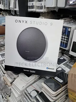 Onyx Studio 9