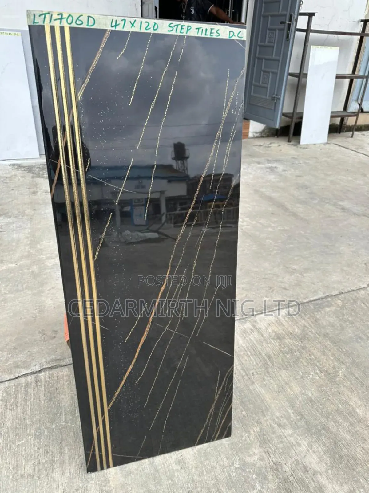 Step Tiles 18d Grooves
