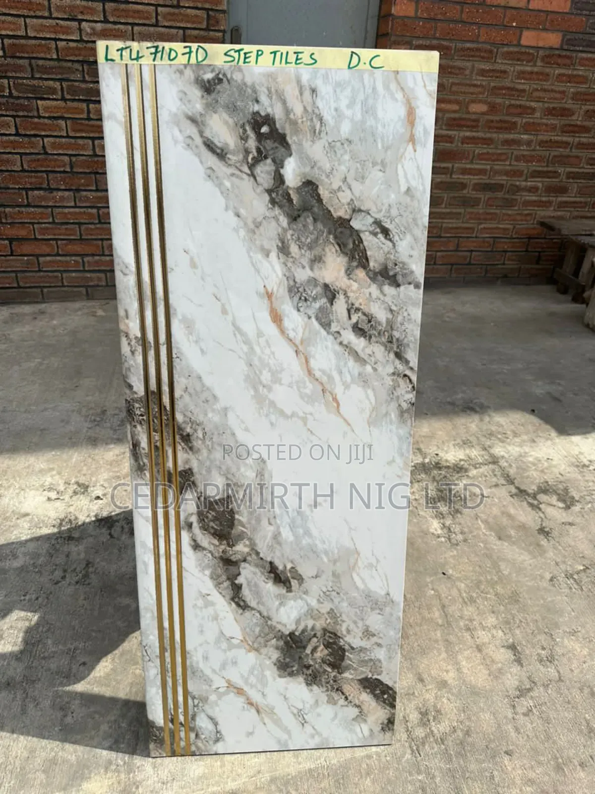 Step Tiles 18d Grooves