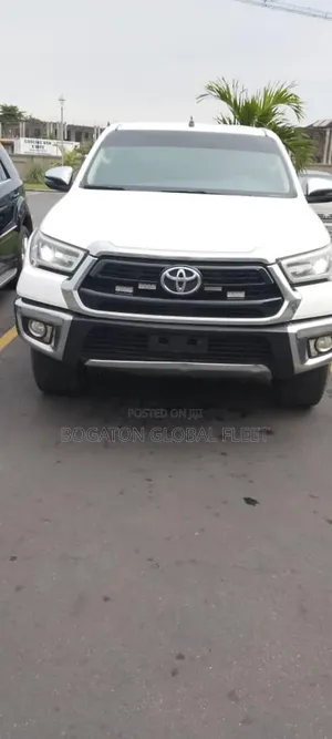 Direct 2021 Hilux for Rent
