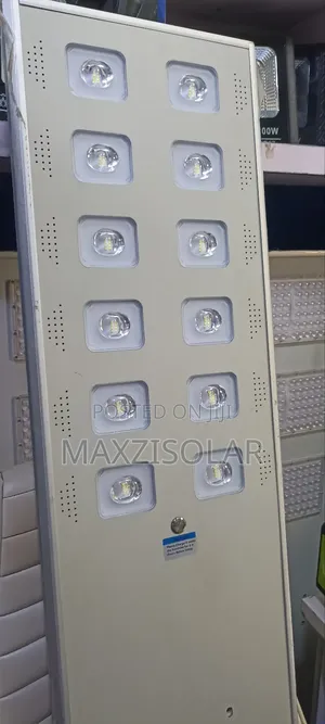 100watts Wakatek All In One Solar Street Light