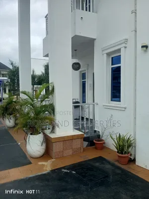 2bdrm Block of Flats in Genesis Court Estate, Ado / Ajah for rent