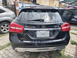 Mercedes-Benz GLA 250 2016 Black