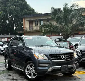 Mercedes-Benz M Class ML350 4dr SUV (3.5L 6cyl 7A) 2015 Gray