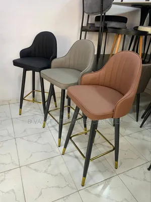 Bar Chair / High Chair