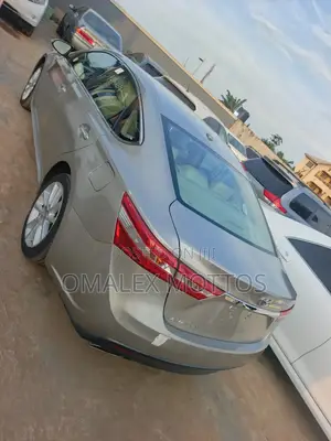 Toyota Avalon 2013 Gold
