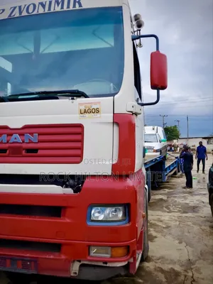 Lowbed and Flat-Bed Trucks for Hire
