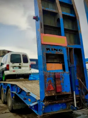 Lowbed, Flatbody Trucks for Hire