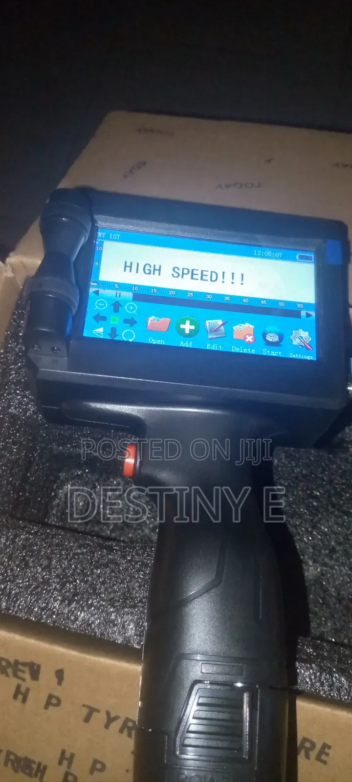 Brand New Hand Printer, Print on Almost Every Surface.