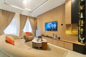 Luxury 2 Bedroom Apartment With Pool Ps5 Balcony Mini Bar
