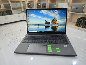 Laptop HP ZBook Firefly 15 G7 16GB Intel Core I7 SSD 512GB