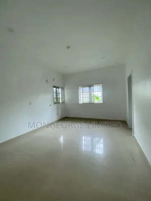 3bdrm Apartment in Lekki Phase 1 for rent