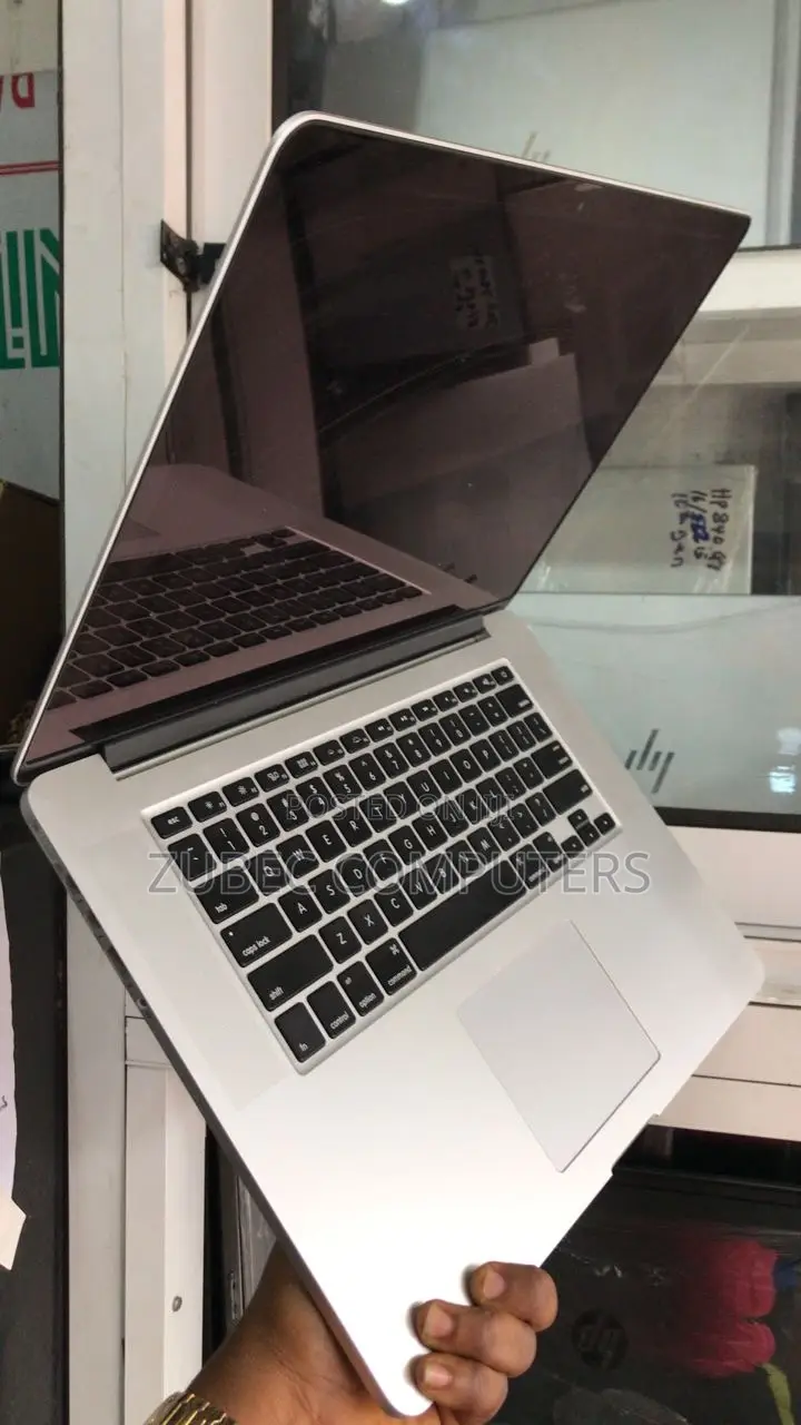 Laptop Apple MacBook Pro 2015 16GB Intel Core I7 SSD 512GB