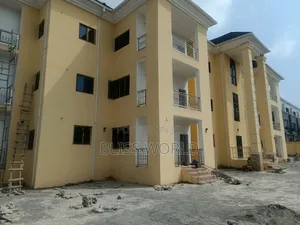 3bdrm Block of Flats in Guzape for rent