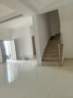4bdrm Townhouse / Terrace in Guzape for rent