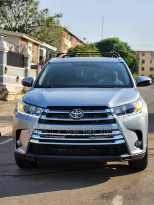 Toyota Highlander Limited Platinum 4x2 V6 (3.5L 6cyl 8A) 2018 Silver