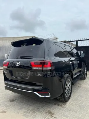 Land Cruiser 2010 Model Upgraded to 2023 Model