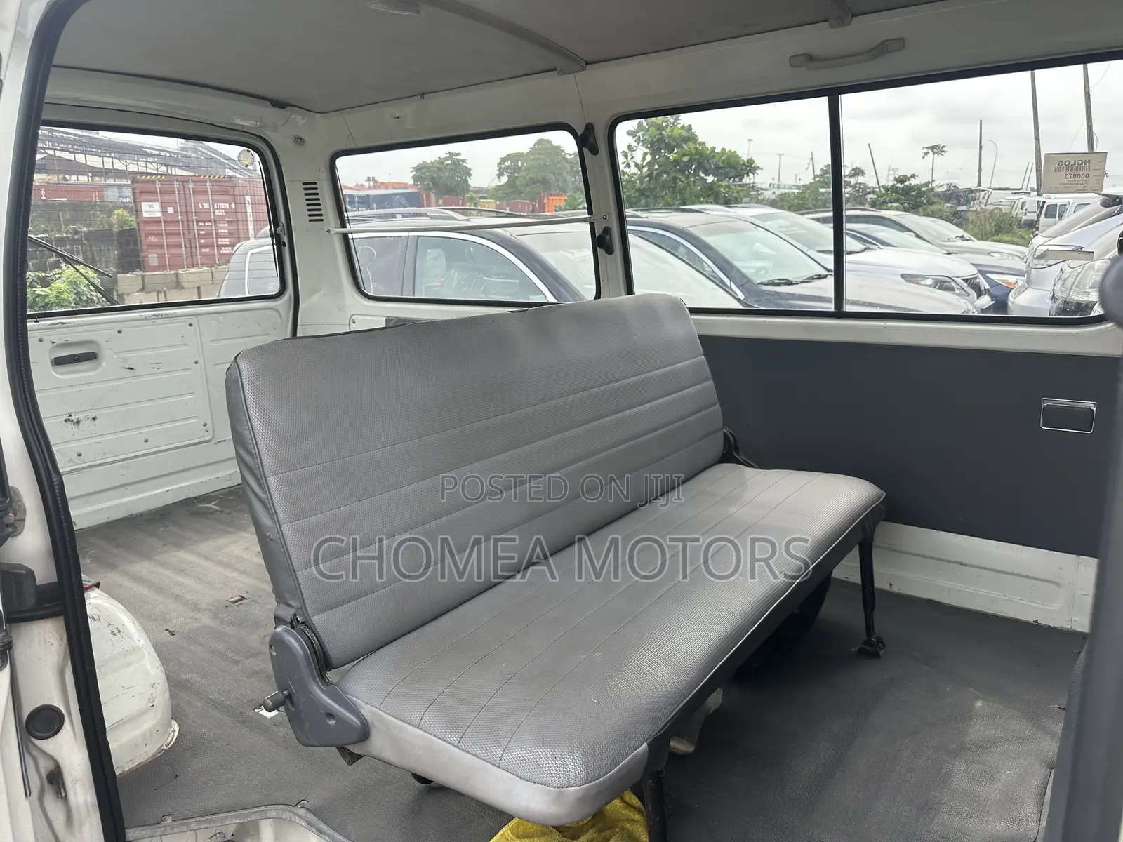 Toyota HiAce 2002 White