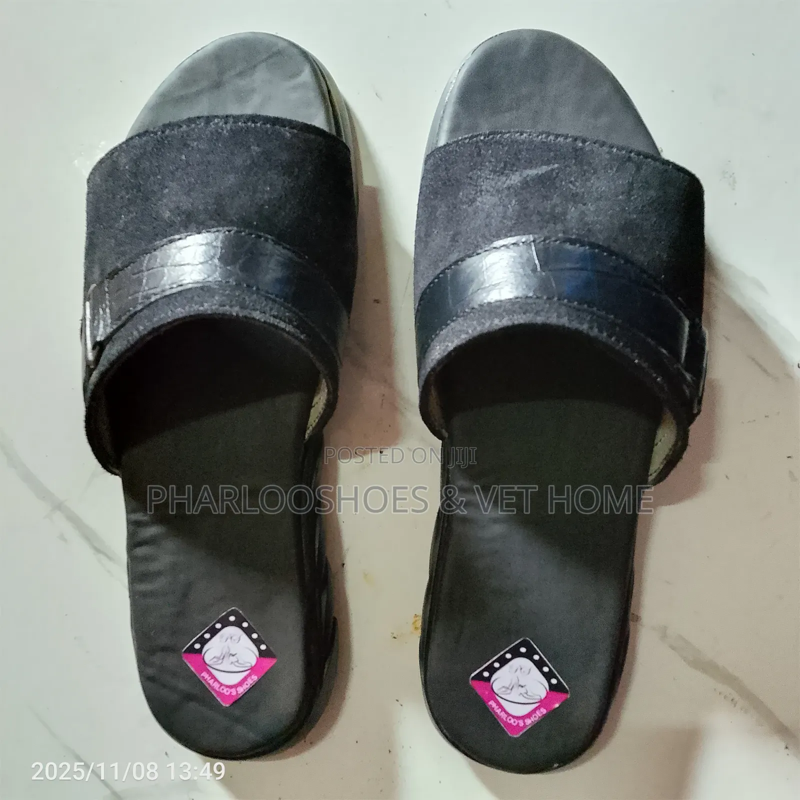 Men Brown Slippers